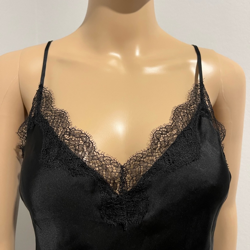 Never worn Victoria Secret intimates.